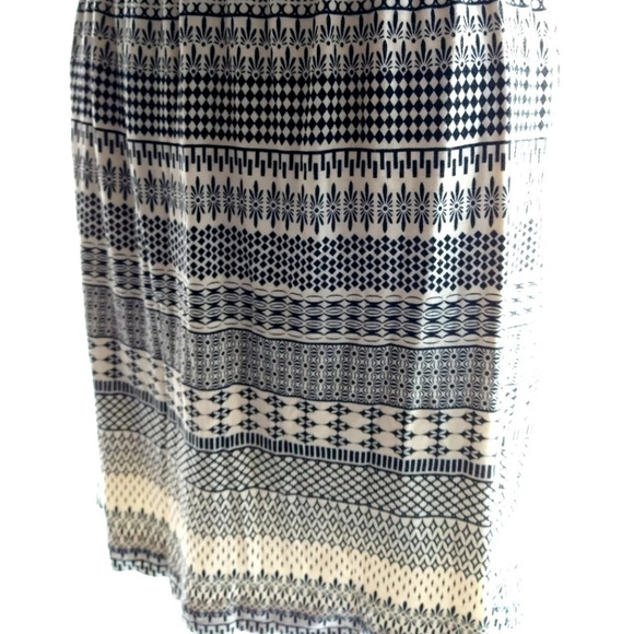 𝅺ANN Taylor Comfortable Dress EUC ❤️ - Picture 3 of 6